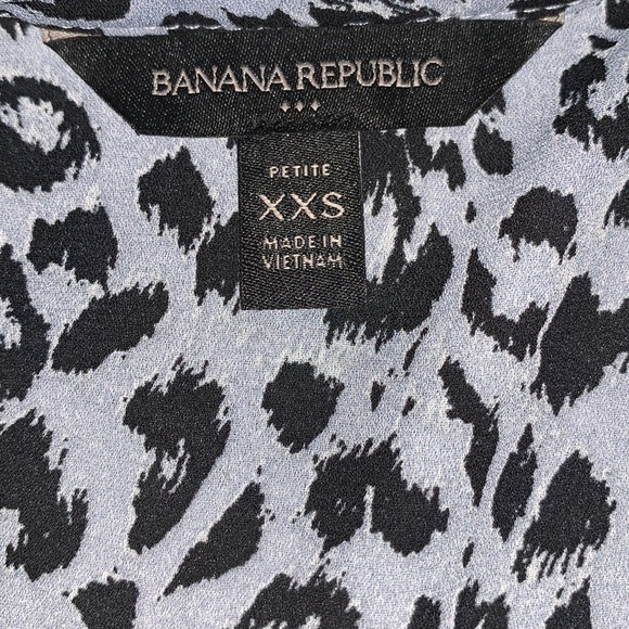 NWOT Banana Republic Blouse. Sz. XXSP - Picture 7 of 8